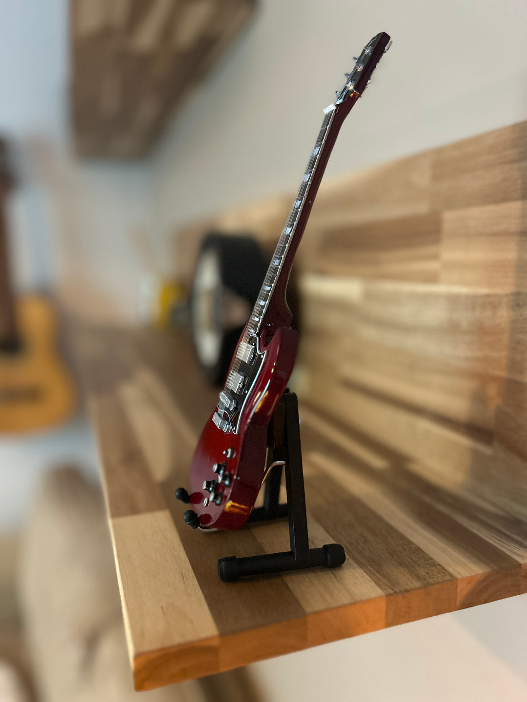 Miniature Guitar - Angus Young AC/DC